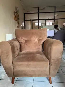 Sofa Retro Minimalis Coklat Mewah