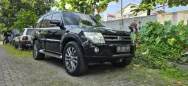 Pajero Shogun Montero CBU 4x4 V6 3.0 Bensin 2009