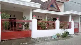 Kos plus rumah induk di sudimoro dekat patung pesawat suhat dekat UB