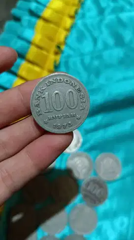 Uang logam 100 rupiah rumah gadang 1973