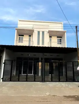 Disewakan ruko 3 lantai di Way Halim Bandar Lampung