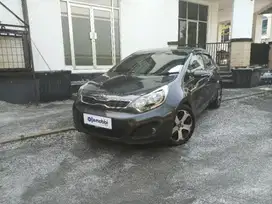 KM Rendah - KIA RIO 1.4 Bensin M/T 2014 ABU-ABU