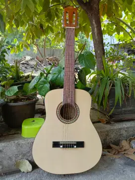 Gitar Akustik Clasic Nilon 3/4 Yamaha C315 Natural