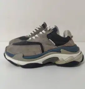 Balenciaga triple S Low trainers autentic Legit