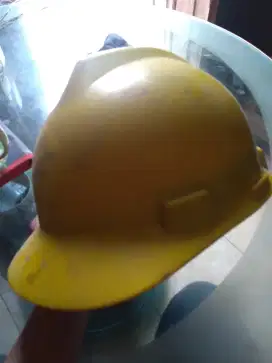 Helm proyek pabrik