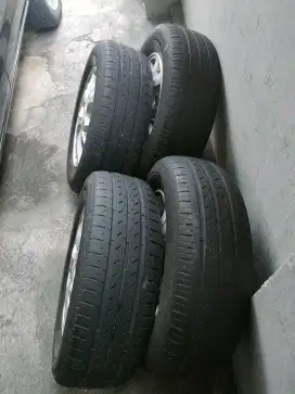 Velg dan Ban Original Innova