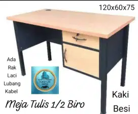 Meja Tulis Kantor 1/2 Biro Ada laci rak, lubang kabel, kunci 870rb COD