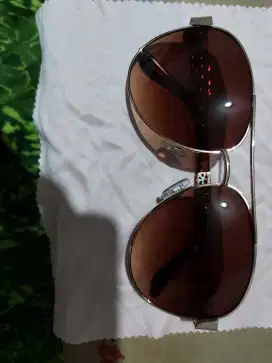 Kaca mata coklat