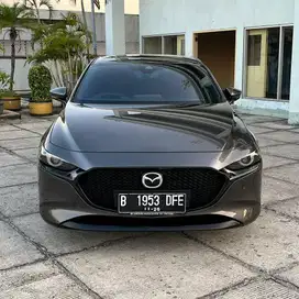 KM 22 RIBU RECORD! MAZDA 3 HATCHBACK 2.0 SKYACTIVE 2021