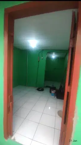4 Kontrakan kosong hrg 550.000 perbulan di Lantai 1 (hrg termasuk PAM)