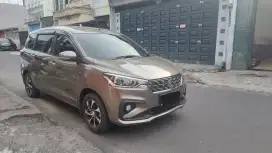 Suzuki Ertiga 1.5 GX Hybrid A/T 2022 Abu-abu