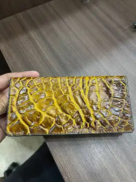 Dompet Pria Kulit Buaya Asli