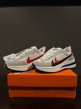 nike sacai size 42