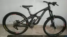 Polygon colosus n9 carbon enduro