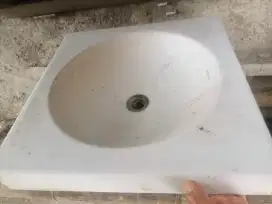 wastafel bekas merek Duravit