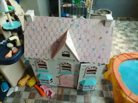 Rumah-rumahan boneka ELC