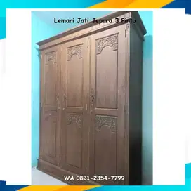 Lemari Pakaian 3 Pintu Kayu Jati Jepara