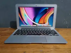 Macbook Air 2015 11 inci Core i5 RAM 4GB SSD 256GB minor dent