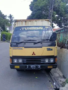 Mitsubishi Colt Diesel Double Box Tahun 2000 120PS