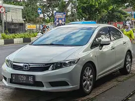 TDP 30 jt Honda Civic 1.8 FB2 Automatic 2013 Putih