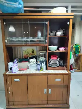 Lemari rak piring