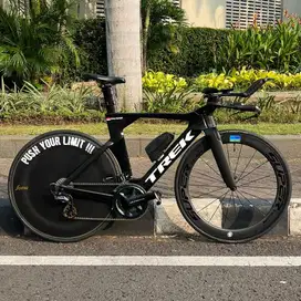 Trek Speed Concept TT Bike Triathlon Time Trial Roadbike Sepeda Madone