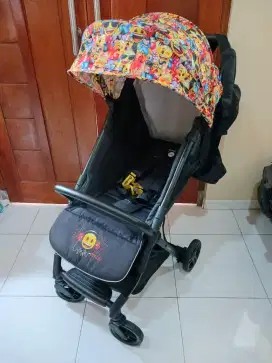 Dijual Cepat Stroler/ Kereta Bayi COCOLATTE ICONIC X EMOJI kondisi 95%