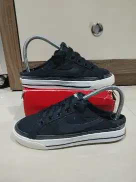 Sepatu anak second