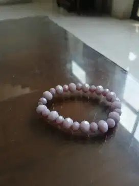 gelang batu peach