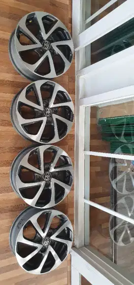 Velg Original OEM Toyota Agya TRD R14 4x100 Ring 14