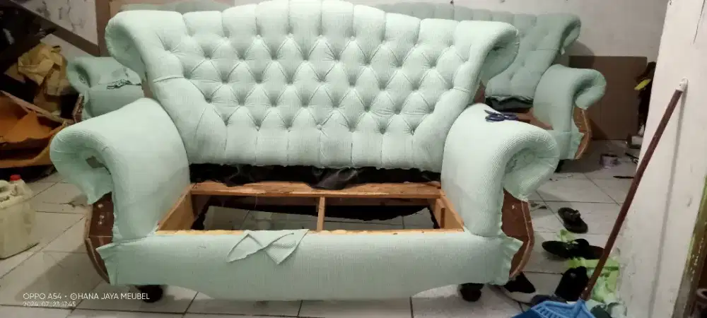 Reparasi sofa bandung