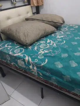 Tempat tidur besi 120 x 200