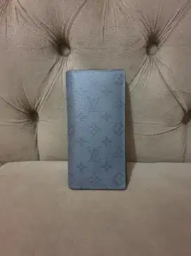 Like new .authentic dompet .wallet long louis vuitton .lv