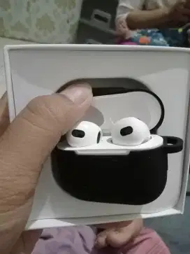 Airpods (3rd generation)