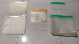 Plastik Ziplock untuk Menyimpan Makanan di Kulkas