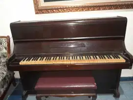 Jual piano kuno