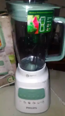 Blender philip 5000 , kondisi sangat bagus , jarang dipake,