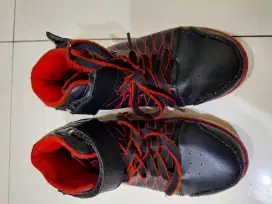 Sepatu Ardilles red ori