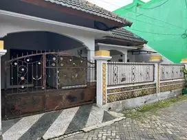 Dijual rumah SHM daerah sawojajar malang