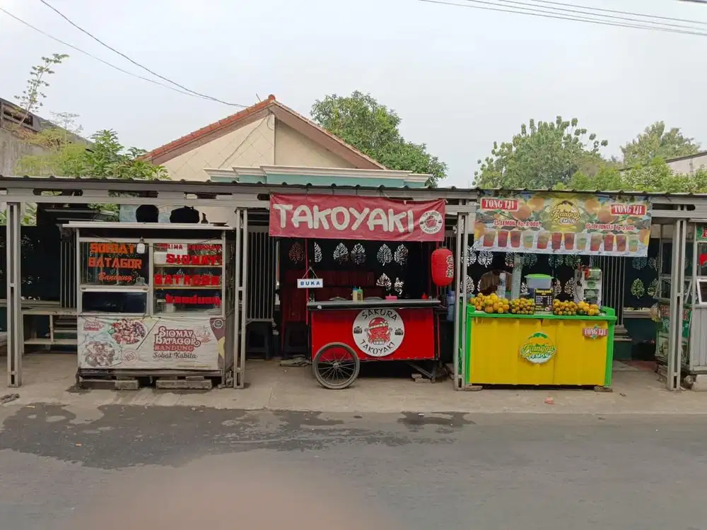 Gerobak booth jualan takoyaki