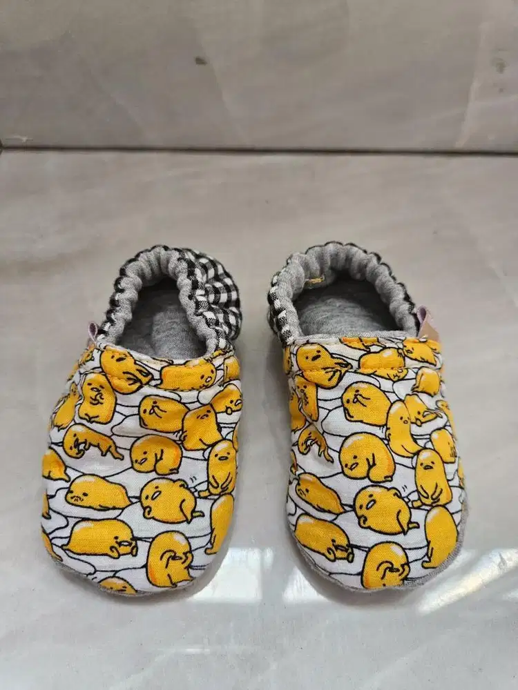 Sepatu bayi newborn