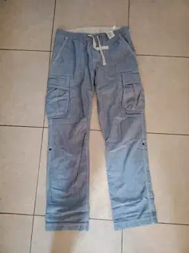 Celana merek H&M.,biru muda
