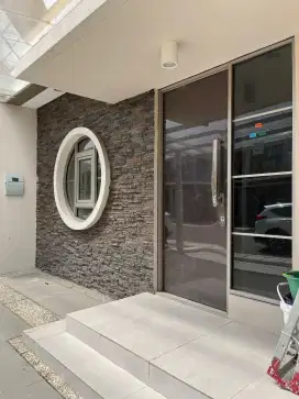 Dijual rumah baru di PIK2