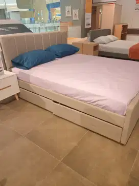 Segampang Itu Mendapatkan Promo Free 1x Cicilan
Livy bed 160