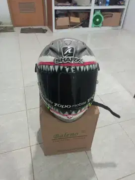 Helm full face, custom shark jorge Lorenzo