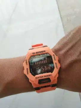 Jam tangan D-ZINER