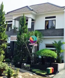 Dijual cepat rumah 2 lantai di Cimanggis