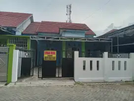 Di Jual Cepat Lokasi Strategis Pal 7, Komp. H. Raji, Mahligai, TP