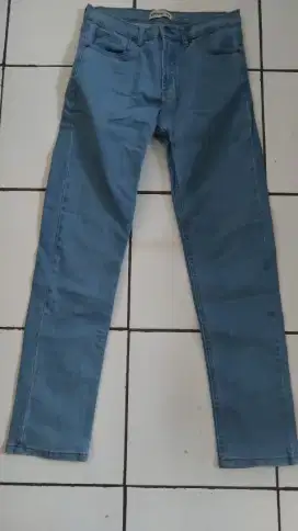 Celana Jeans Erigo Uk. 30 Mulus Seperti Baru