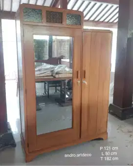 Lemari pakaian jadul 2 pintu model gendong